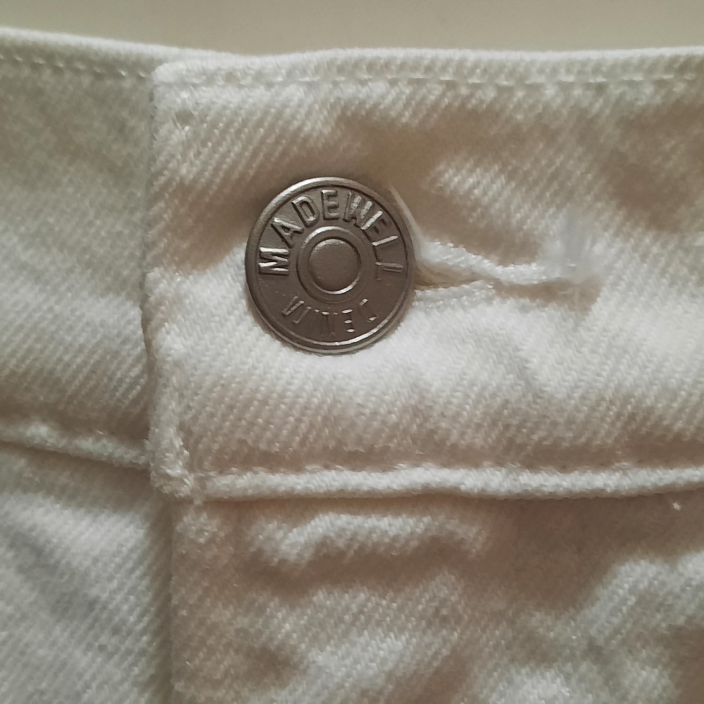 Madewell White Jean Shorts with Magic Pockets - Picture 4 of 16